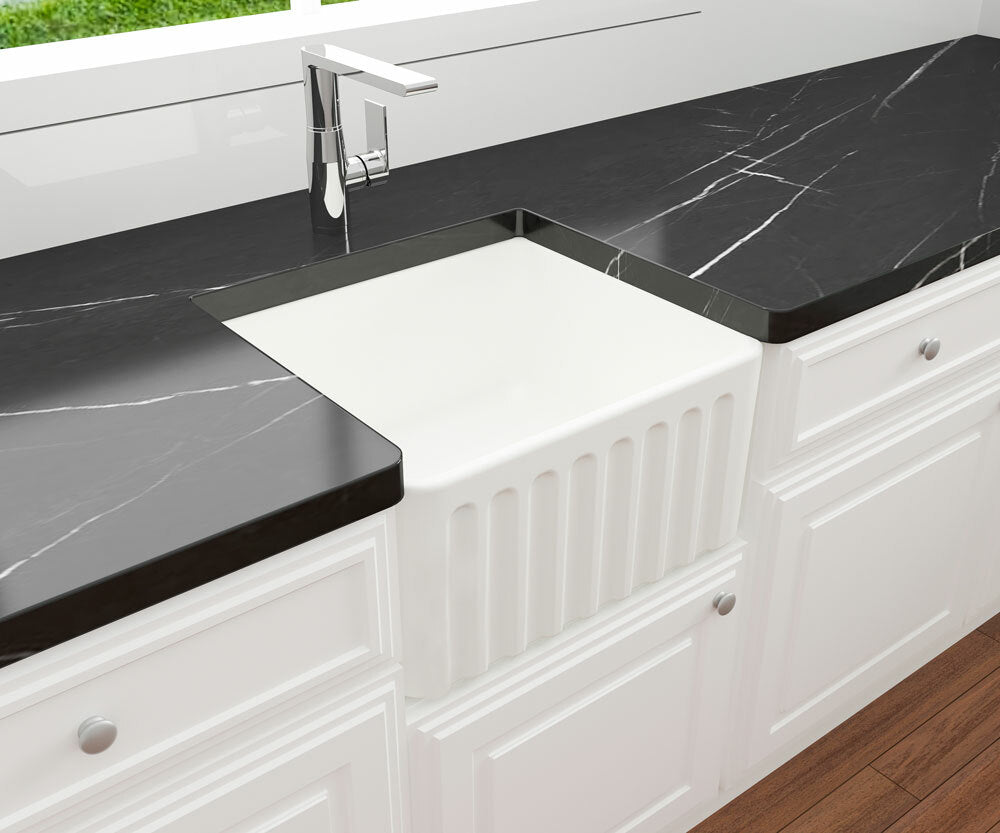 Turner Hastings Novi 51x46 Fireclay Butler Sink, Matte White